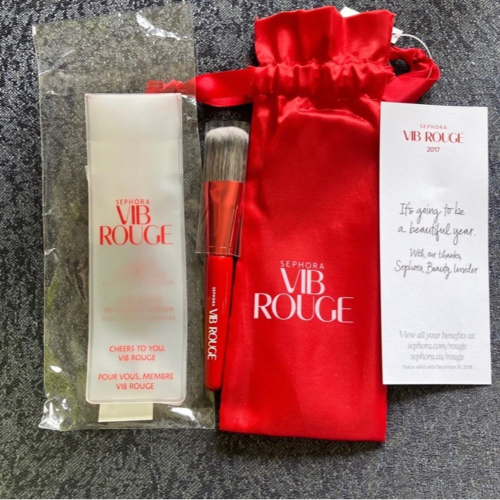 Sephora VIB Rouge Red Makeup Brush Set